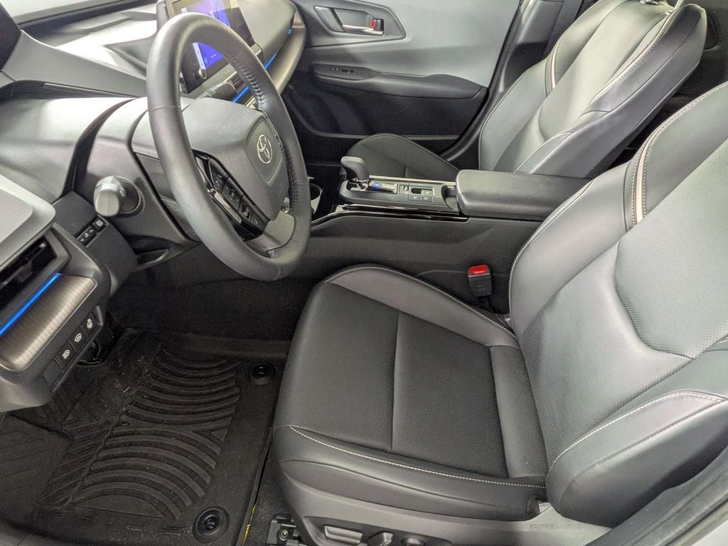 2025 Toyota Prius XLE