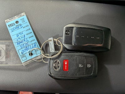 2025 Toyota Prius XLE