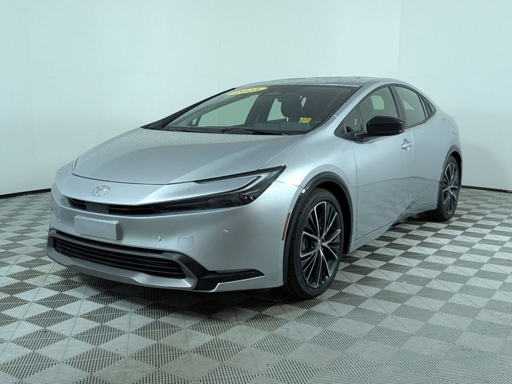 2025 Toyota Prius XLE