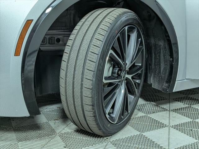 2025 Toyota Prius XLE