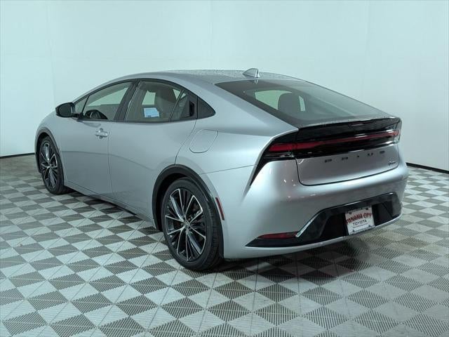 2025 Toyota Prius XLE