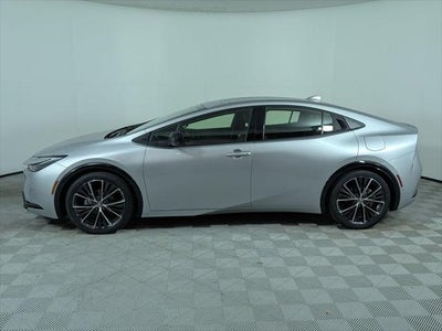 2025 Toyota Prius XLE