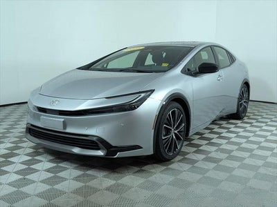2025 Toyota Prius XLE
