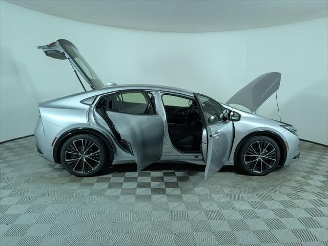 2025 Toyota Prius XLE