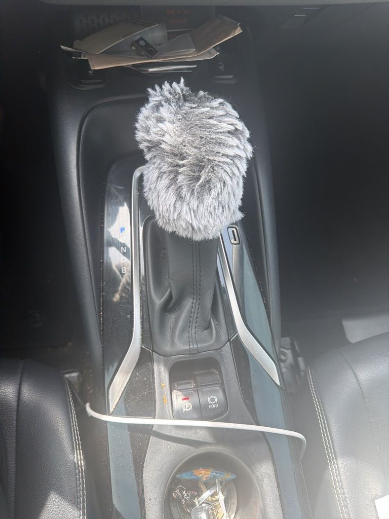 2022 Toyota COROLLA XLE