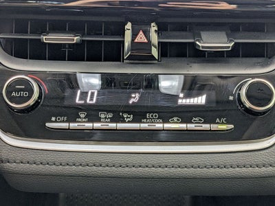 2022 Toyota COROLLA XLE