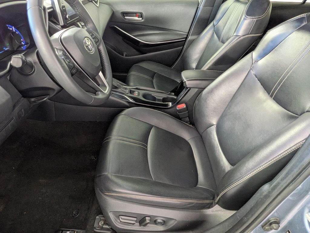 2022 Toyota COROLLA XLE
