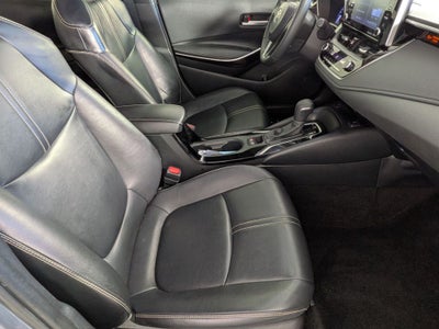 2022 Toyota COROLLA XLE