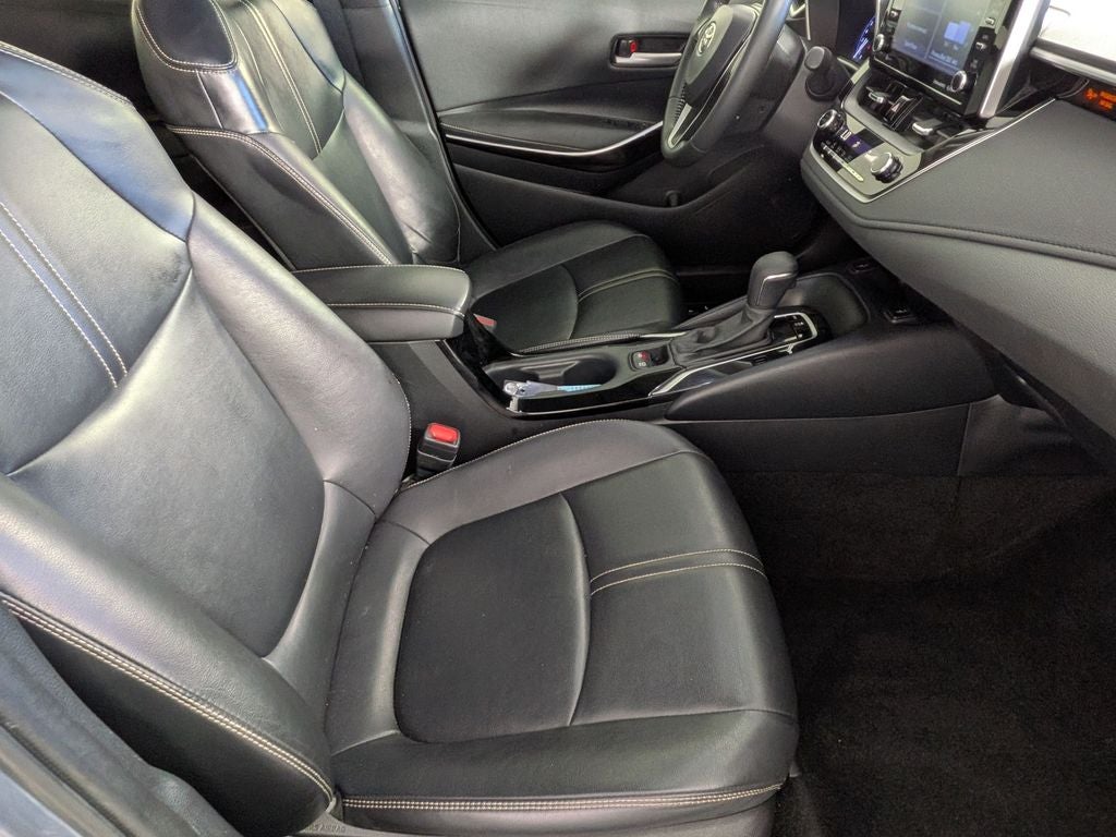 2022 Toyota COROLLA XLE