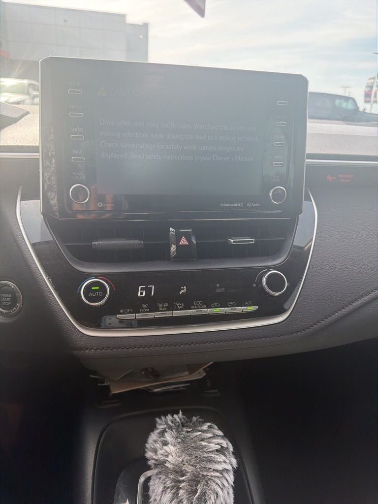 2022 Toyota COROLLA XLE