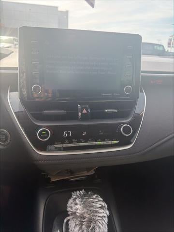 2022 Toyota COROLLA XLE