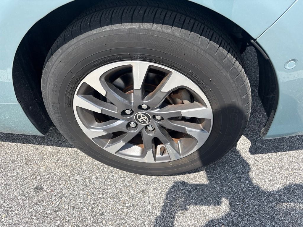2022 Toyota Prius Limited