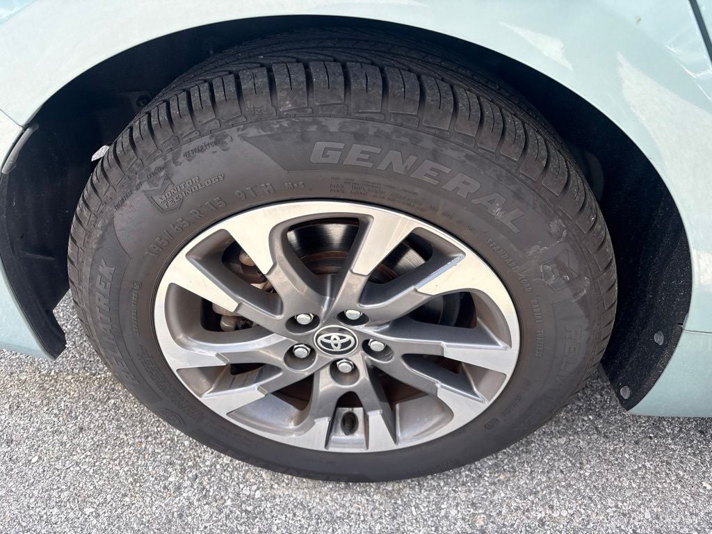 2022 Toyota Prius Limited