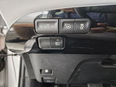 2022 Toyota Prius LE