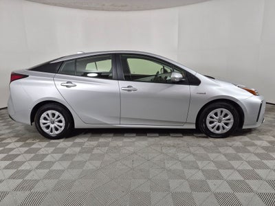 2022 Toyota Prius LE