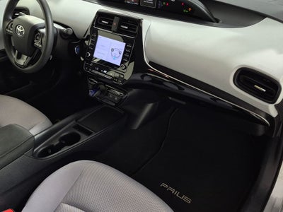 2022 Toyota Prius LE