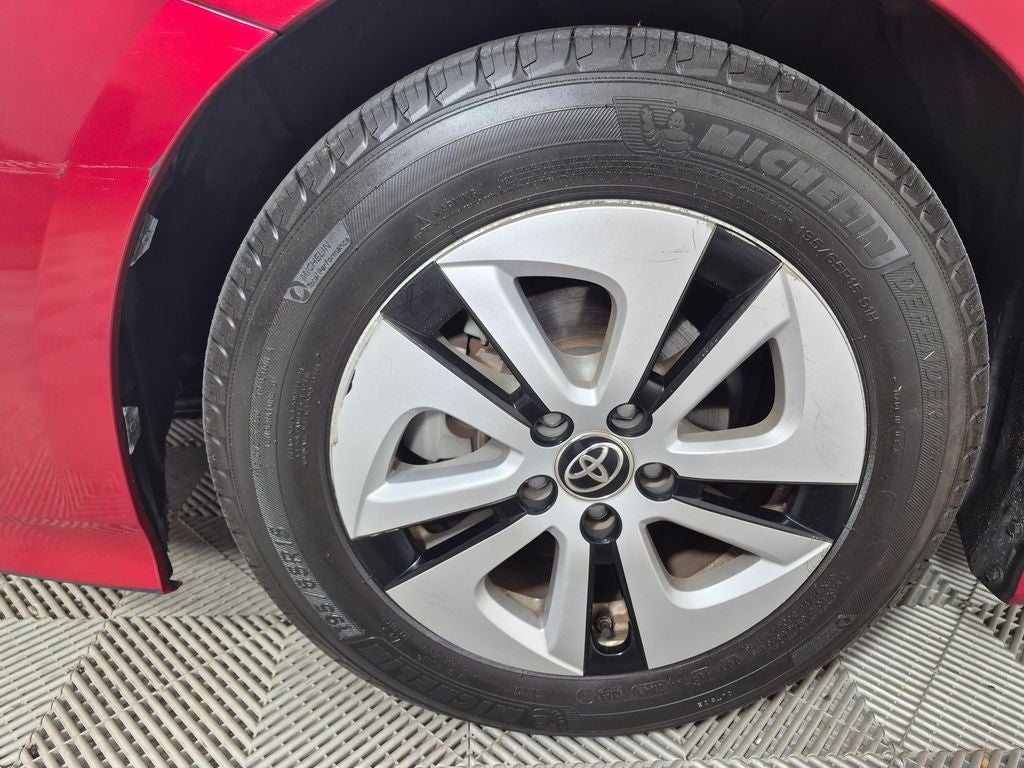 2017 Toyota Prius Three