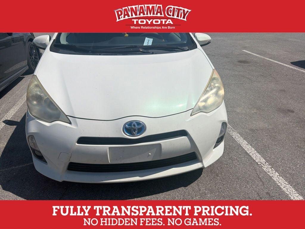 2013 Toyota Prius c Three's photo