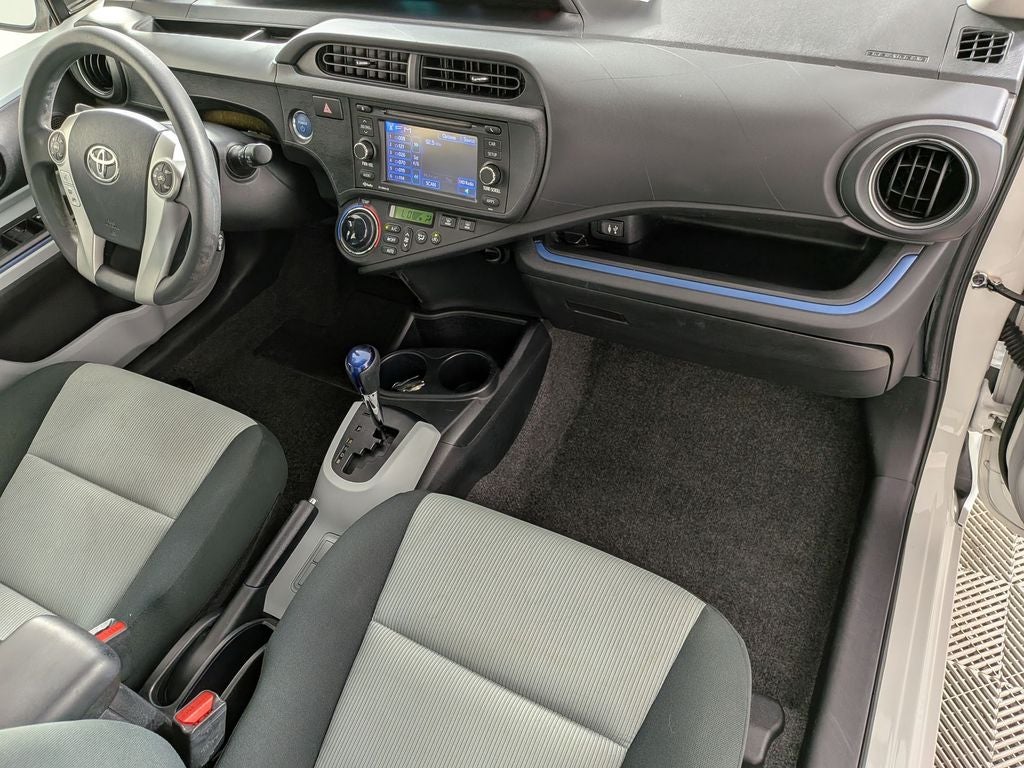 2013 Toyota PRIUS c Three