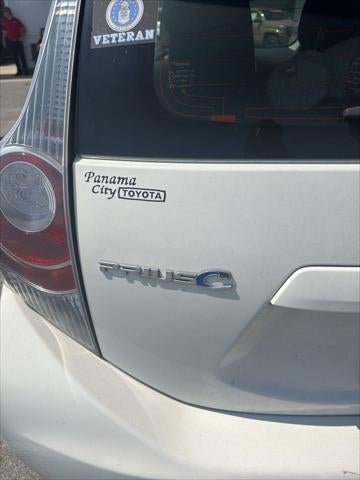 2013 Toyota PRIUS c Three