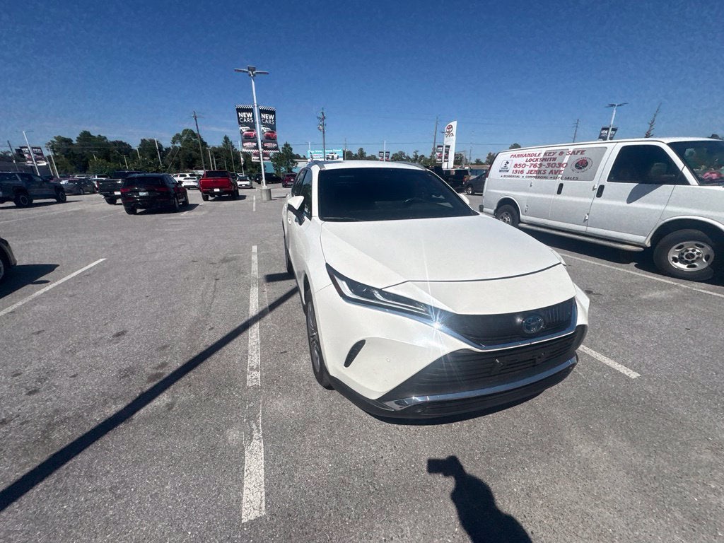 2022 Toyota Venza XLE
