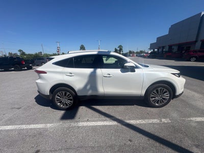 2022 Toyota Venza XLE