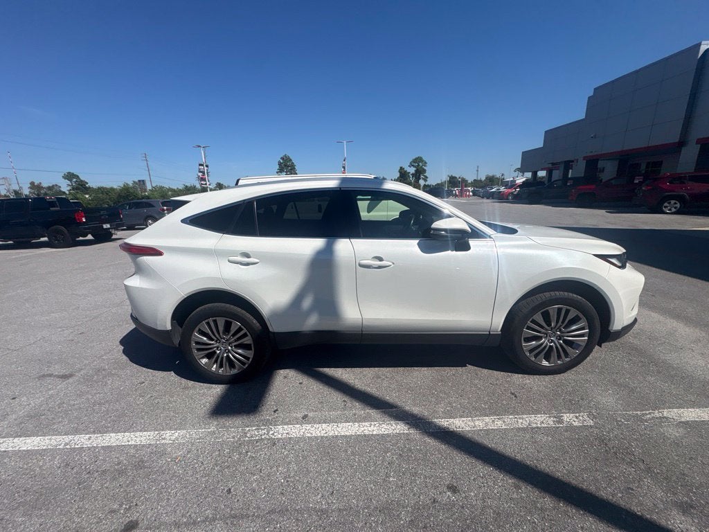 2022 Toyota Venza XLE