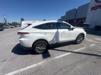 2022 Toyota Venza XLE