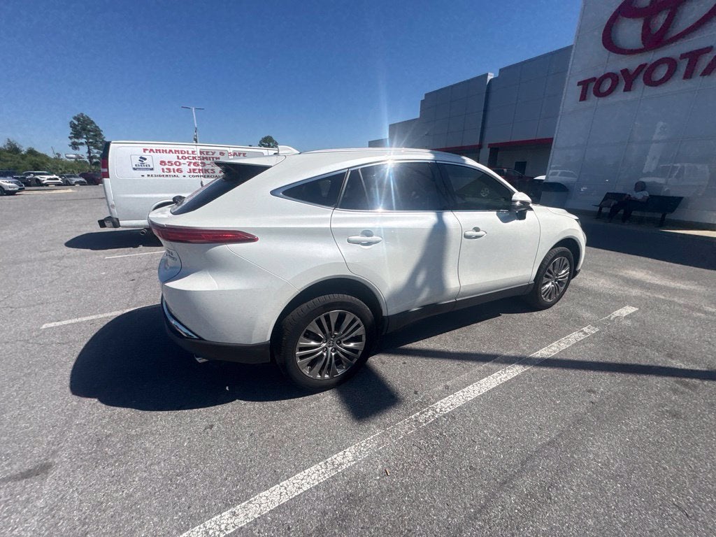 2022 Toyota Venza XLE