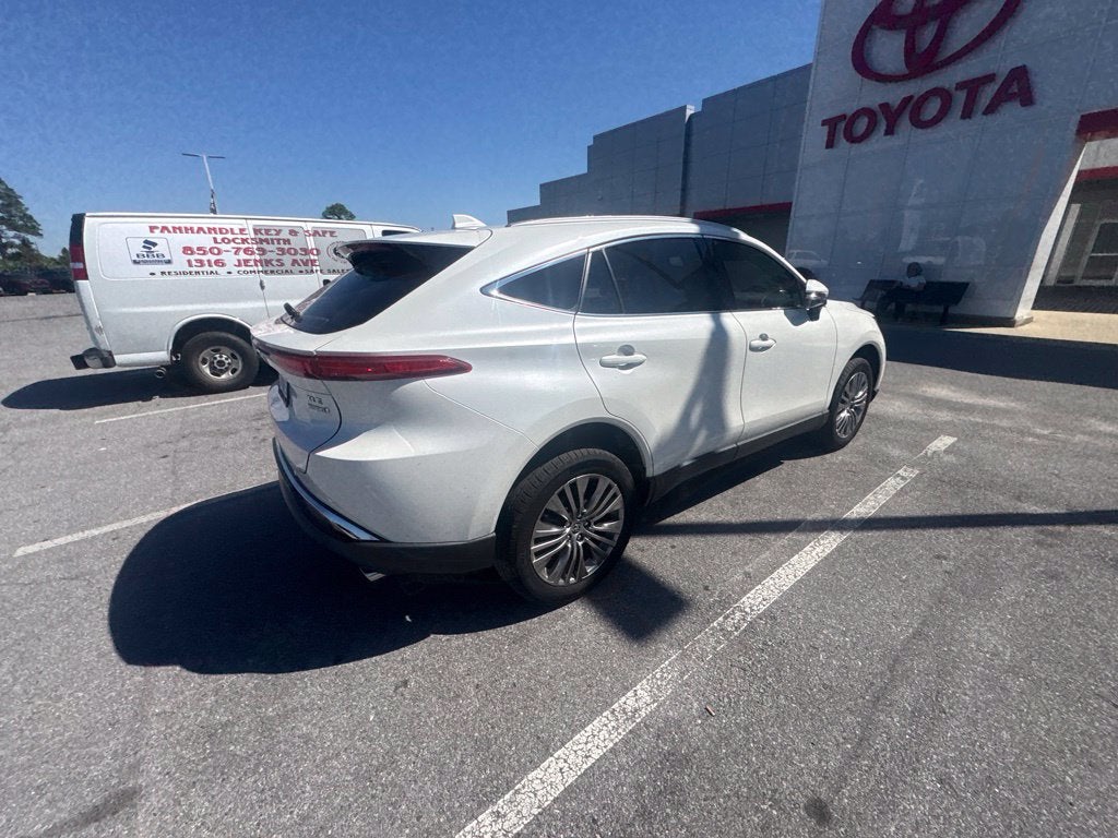 2022 Toyota Venza XLE
