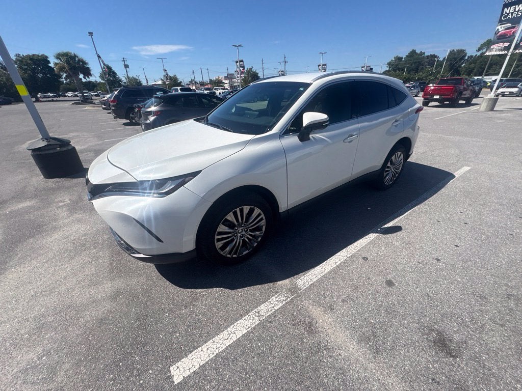 2022 Toyota Venza XLE