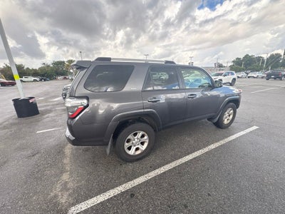 2022 Toyota 4Runner SR5