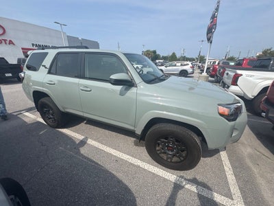2022 Toyota 4Runner TRD Off-Road