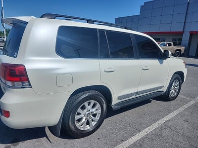 2019 Toyota Land Cruiser Base