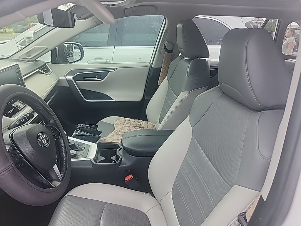 2020 Toyota RAV4 Limited
