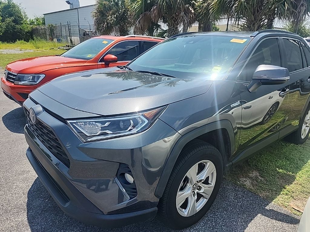 2021 Toyota RAV4 Hybrid XLE