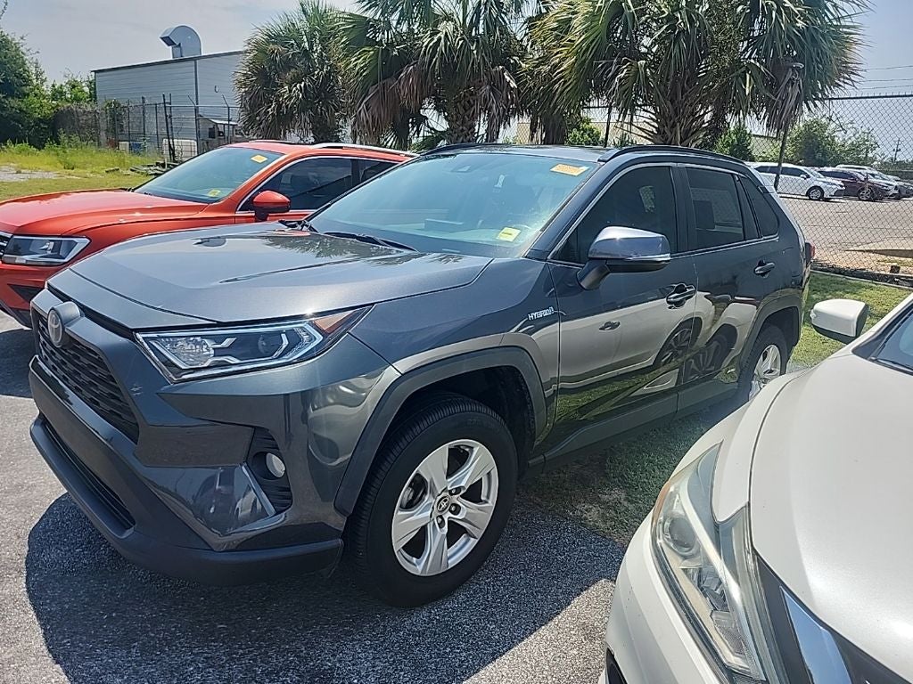 2021 Toyota RAV4 Hybrid XLE