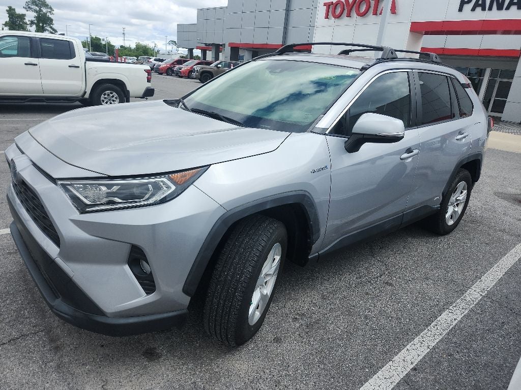 2020 Toyota RAV4 Hybrid XLE