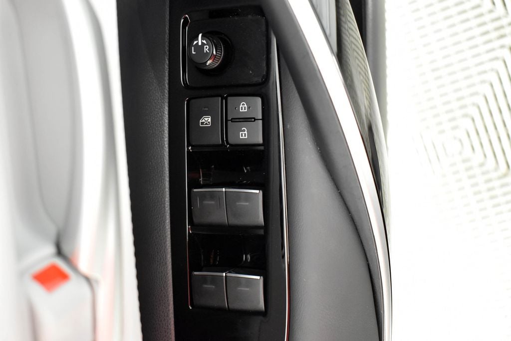 2025 Toyota COROLLA HATCHBACK XSE