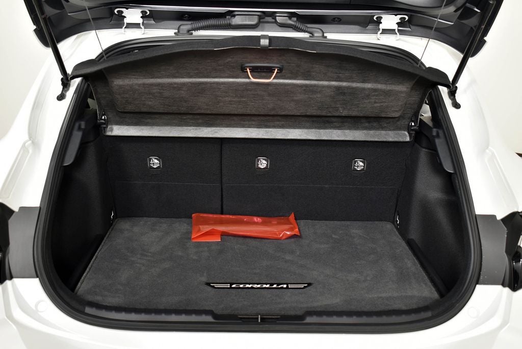 2025 Toyota COROLLA HATCHBACK XSE