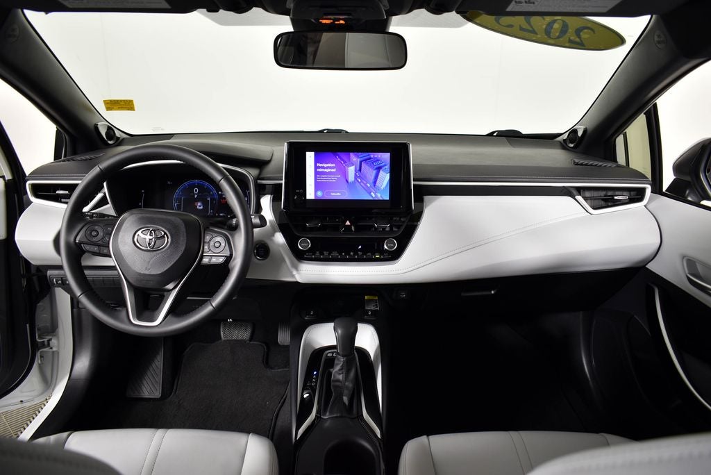 2025 Toyota COROLLA HATCHBACK XSE