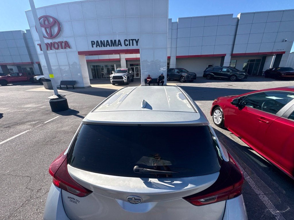2016 Scion iM Base