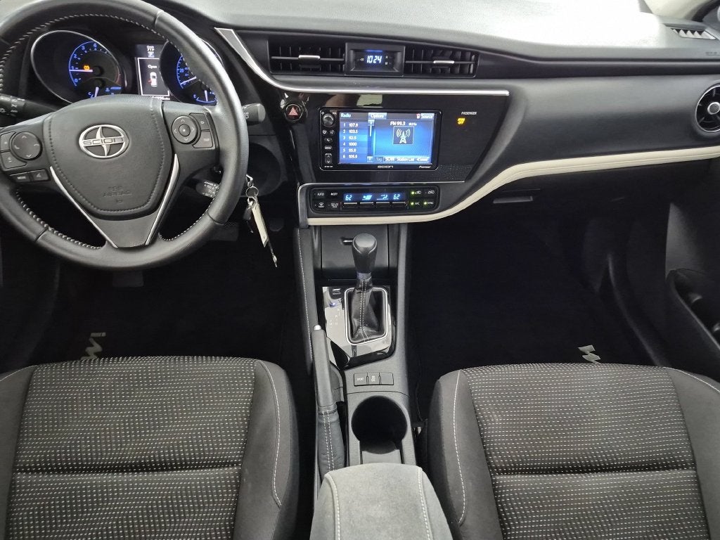 2016 Scion SCION iM Base