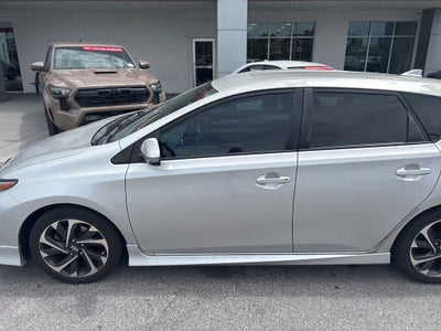 2016 Scion SCION iM Base