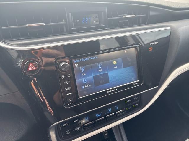 2016 Scion SCION iM Base