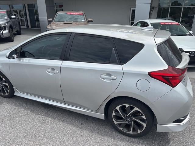 2016 Scion SCION iM Base