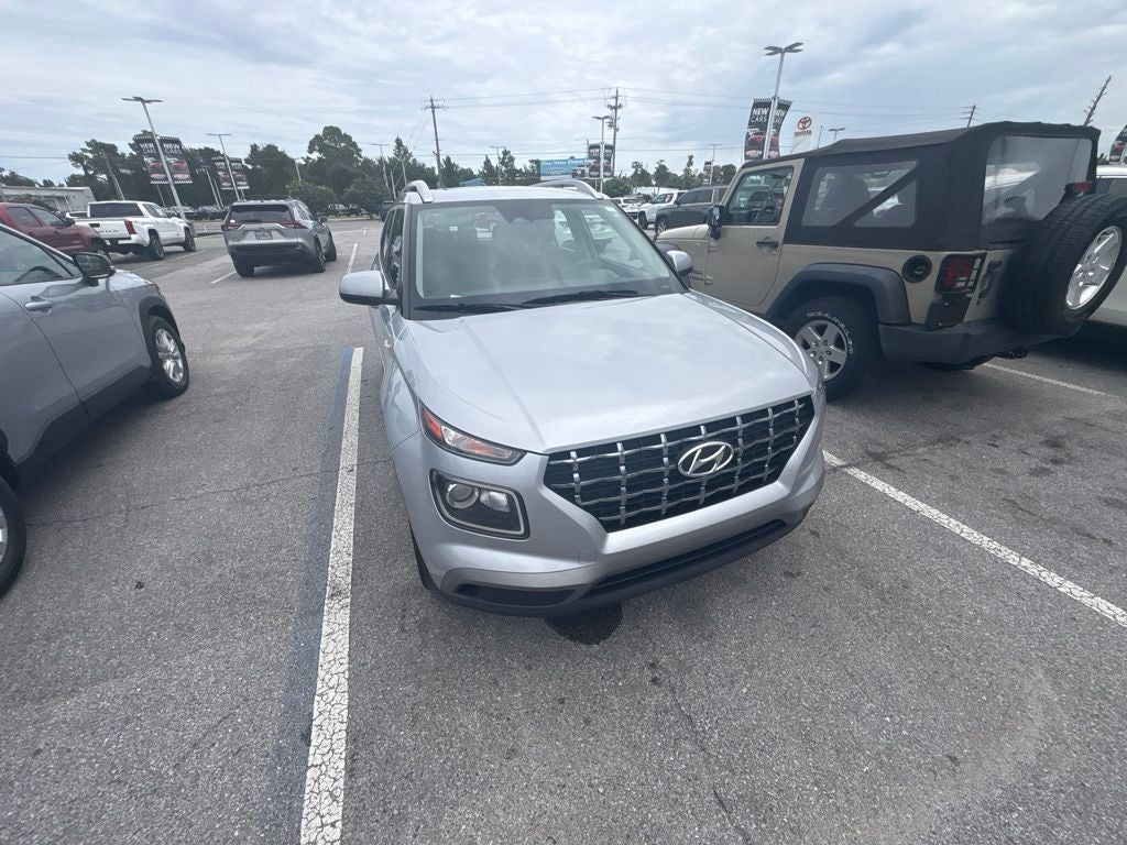 2023 Hyundai Venue SEL