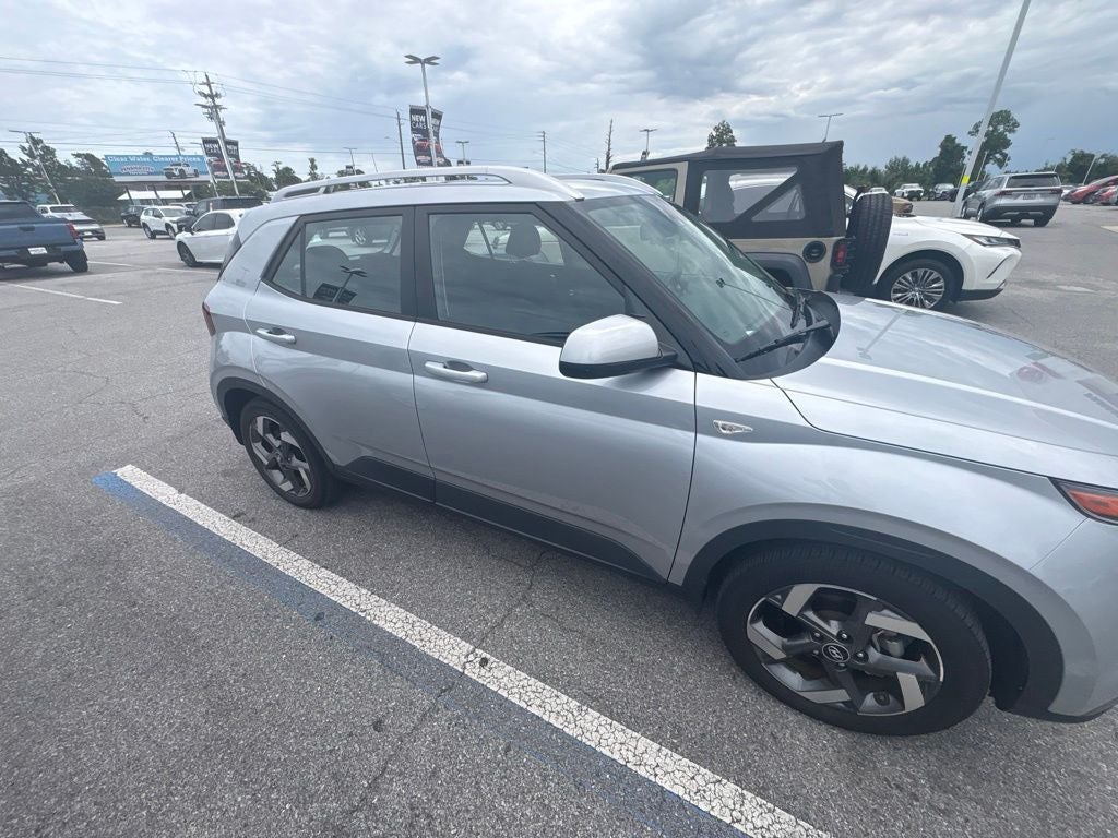 2023 Hyundai Venue SEL