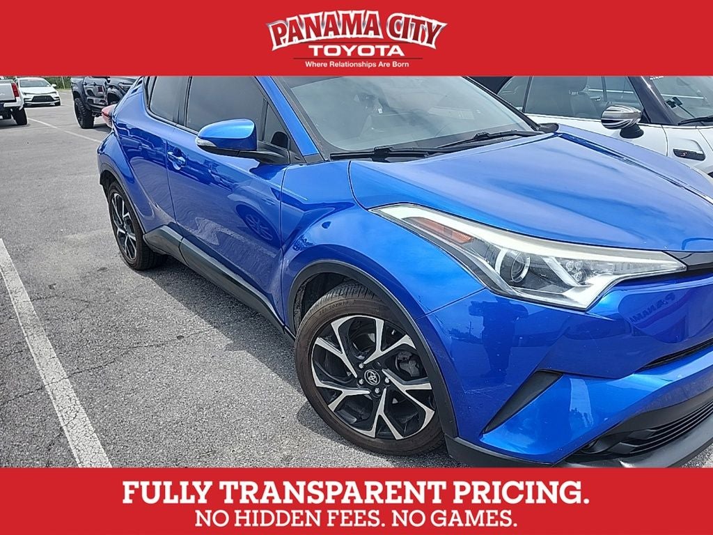 2019 Toyota C-HR XLE's photo