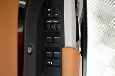 2024 Land Rover Defender S